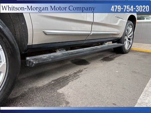 Used 2021 GMC Yukon Denali w/ Denali Premium Package AWD/4WD image 46