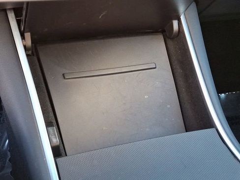 Used 2018 Tesla Model 3 Long Range image 33