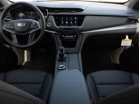 New 2026 Cadillac XT5 Luxury w/ LPO, Floor Liner Package image 55
