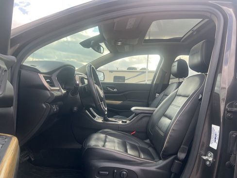 Used 2019 GMC Acadia Denali w/ Technology Package image 13