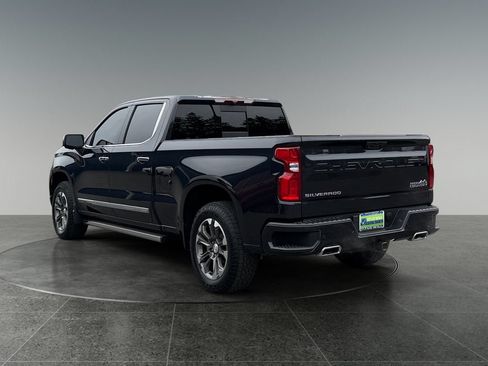 Used 2022 Chevrolet Silverado 1500 High Country w/ Z71 Off-Road Package AWD/4WD image 7