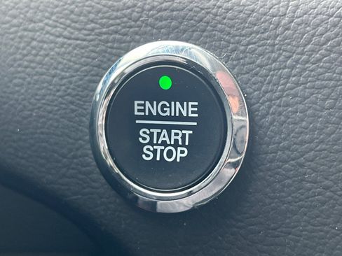 Used 2023 Ford Edge SEL AWD/4WD image 22