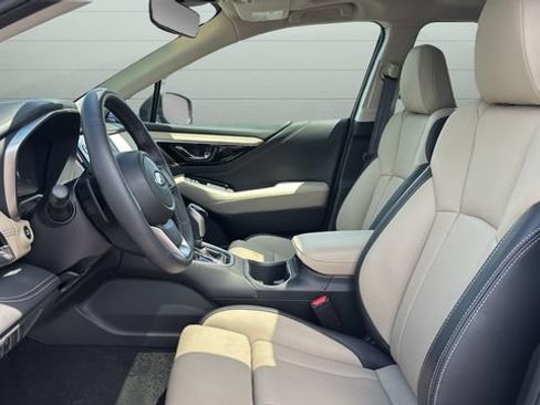 Used 2025 Subaru Outback Limited AWD/4WD image 21