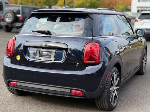 Used 2024 MINI Cooper SE FWD image 5
