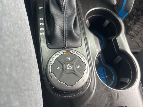 Used 2023 Ford Bronco Outer Banks image 8