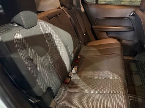 Used 2017 Chevrolet Equinox LT w/ Convenience Package FWD image 32
