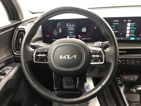 Used 2024 Kia Sorento X-Line EX AWD/4WD image 16