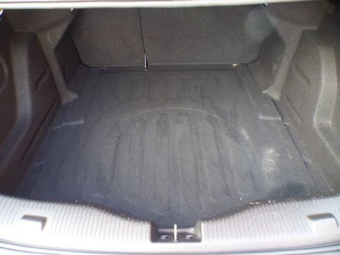 Used 2017 Chevrolet Cruze Premier image 9