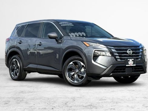 Certified 2025 Nissan Rogue SV AWD/4WD image 2