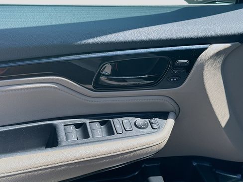 Certified 2023 Honda Odyssey Touring image 17