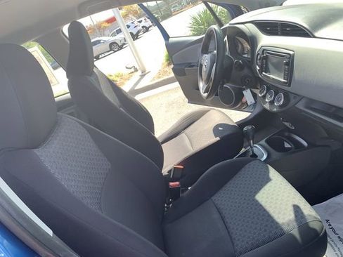Used 2016 Toyota Yaris LE image 14