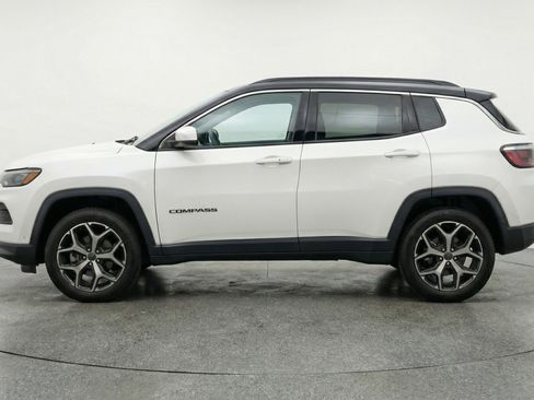Used 2025 Jeep Compass Limited AWD/4WD image 5