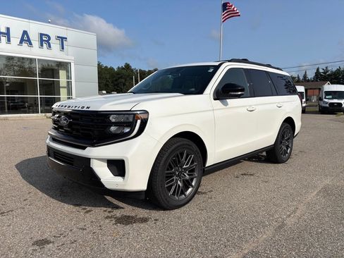 New 2027 Ford Expedition Platinum w/ Stealth Appearance Package AWD/4WD image 7