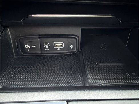 Used 2019 Genesis G70 2.0T Advanced w/ Prestige Package image 27