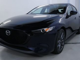 Used 2023 MAZDA MAZDA3 s video 3