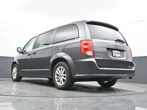 Used 2018 Dodge Grand Caravan SXT FWD image 29