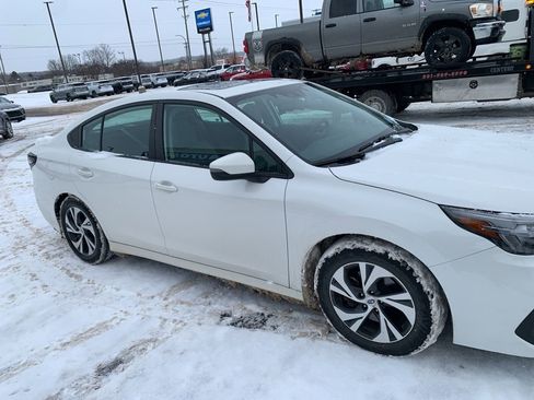 Used 2023 Subaru Legacy Premium image 4