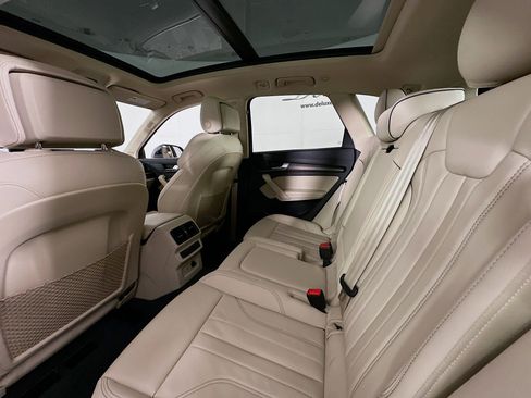 Used 2024 Audi Q5 e Premium Plus w/ Premium Plus Package image 26