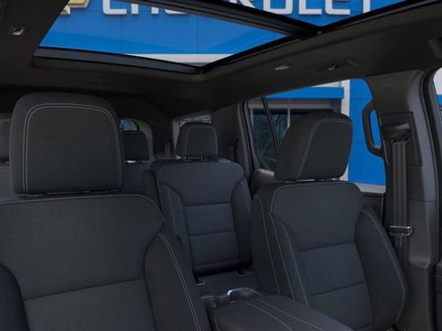 New 2026 Chevrolet Traverse LT image 24