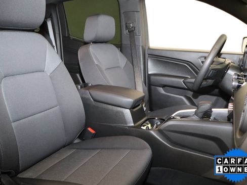 Used 2025 Chevrolet Colorado Trail Boss AWD/4WD image 18