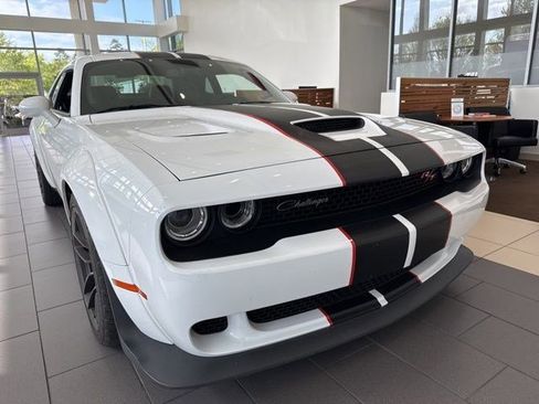 Used 2019 Dodge Challenger R/T Scat Pack w/ Widebody Package image 10