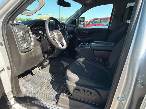 Used 2020 GMC Sierra 2500 SLE w/ SLE Value Package; AWD/4WD image 14