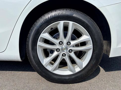 Used 2018 Chevrolet Malibu LT FWD image 38