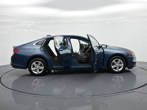 Used 2024 Chevrolet Malibu LT FWD image 23