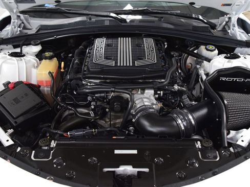 Used 2018 Chevrolet Camaro ZL1 RWD image 34