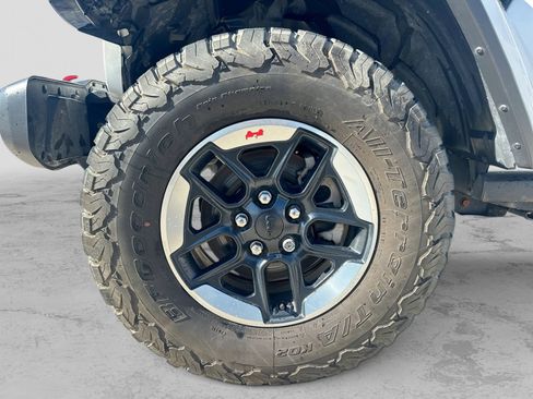 Used 2021 Jeep Wrangler Unlimited Rubicon w/ Uconnect 4C Nav & Sound Group AWD/4WD image 13