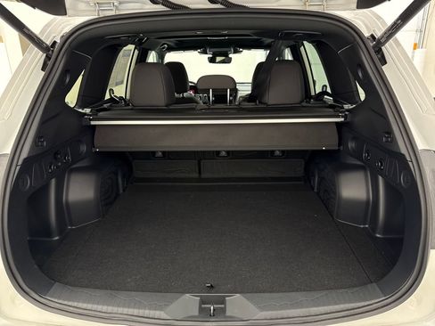 Used 2026 Subaru Forester Premium AWD/4WD image 25