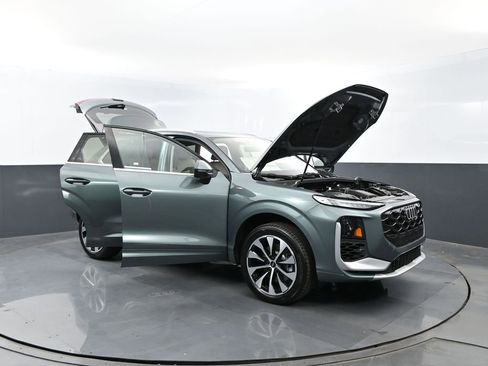 New 2026 Audi Q3 quattro 2.0T AWD/4WD image 31