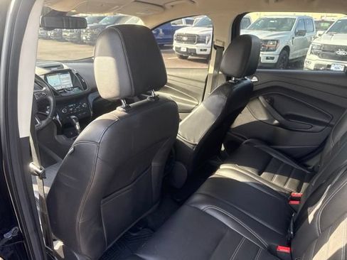 Used 2017 Ford Escape Titanium AWD/4WD image 22