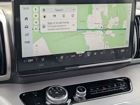 New 2026 Ford Expedition Active image 4