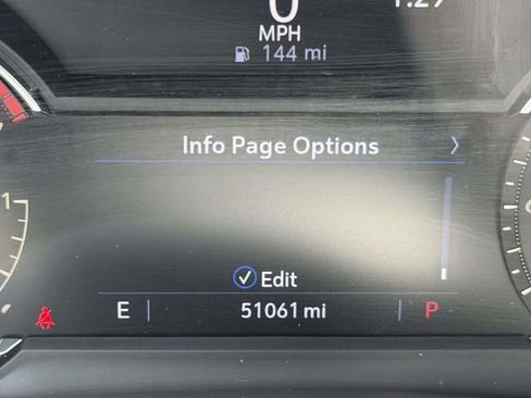 Used 2023 Cadillac XT6 Luxury FWD image 34