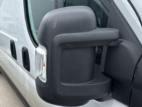 Used 2025 RAM ProMaster 2500 w/ Convenience Group FWD image 11