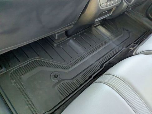 Certified 2025 Honda Pilot Touring image 34