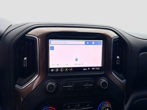 Used 2019 Chevrolet Silverado 1500 High Country w/ Technology Package AWD/4WD image 31