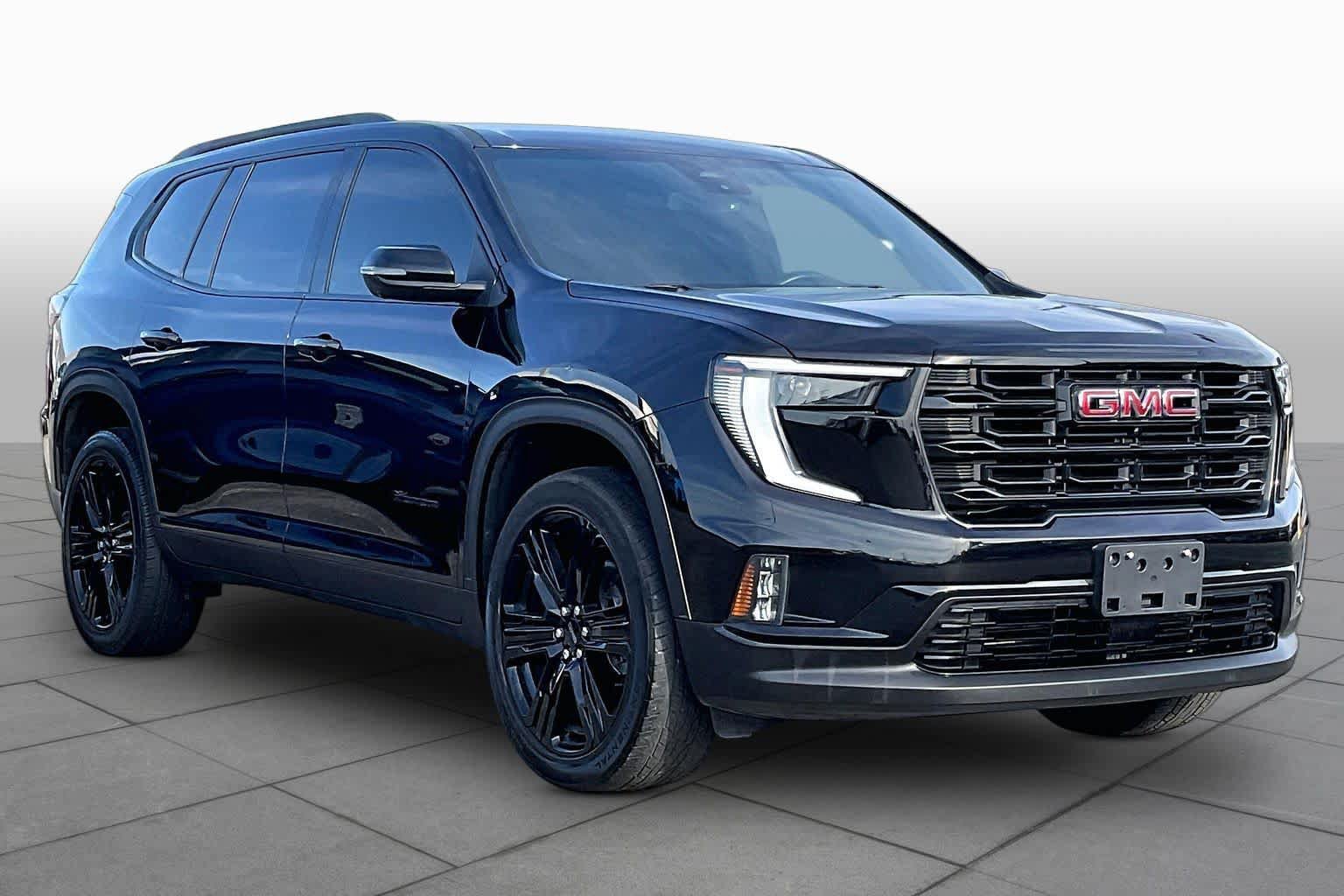 Used 2024 GMC Acadia Elevation w/ Black Edition FWD image 3