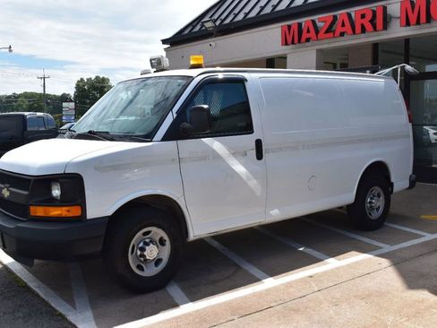 Used 2014 Chevrolet Express 2500 image 8