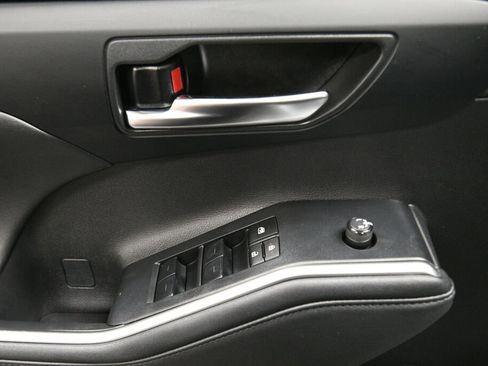 Certified 2024 Toyota Highlander XSE image 11