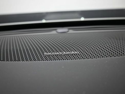 Used 2023 Volvo XC90 T8 Ultimate w/ Protection Package image 31