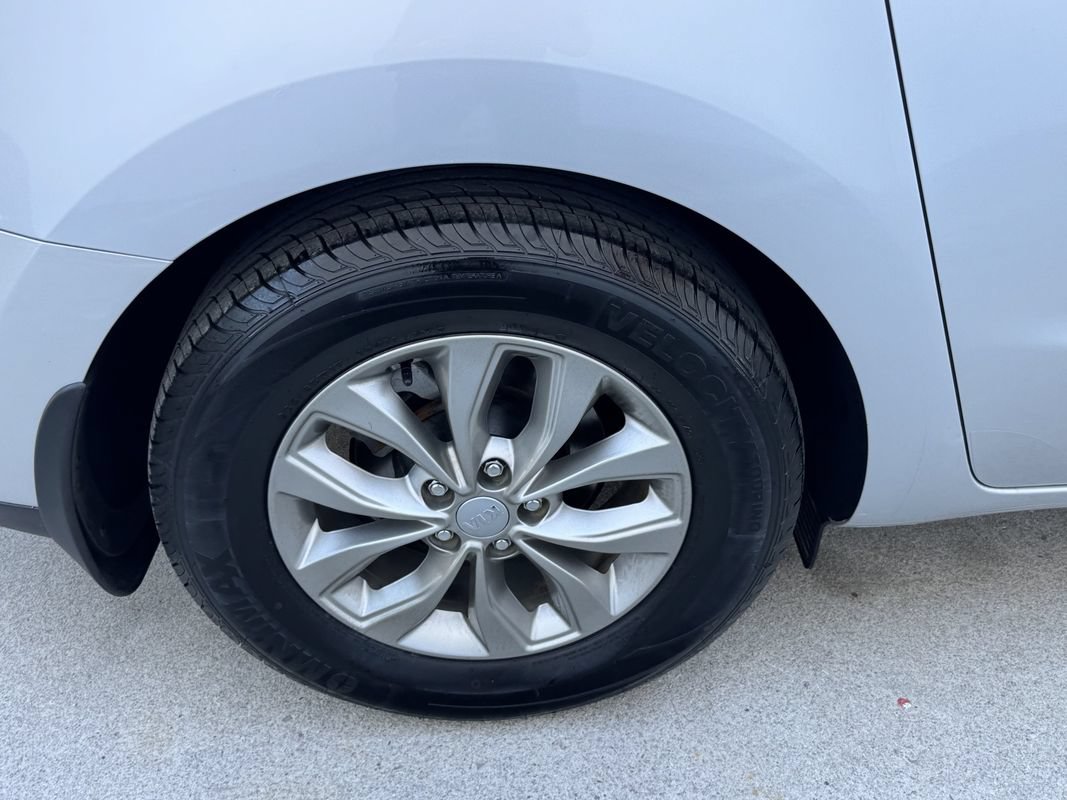 Used 2020 Kia Sedona LX FWD image 26