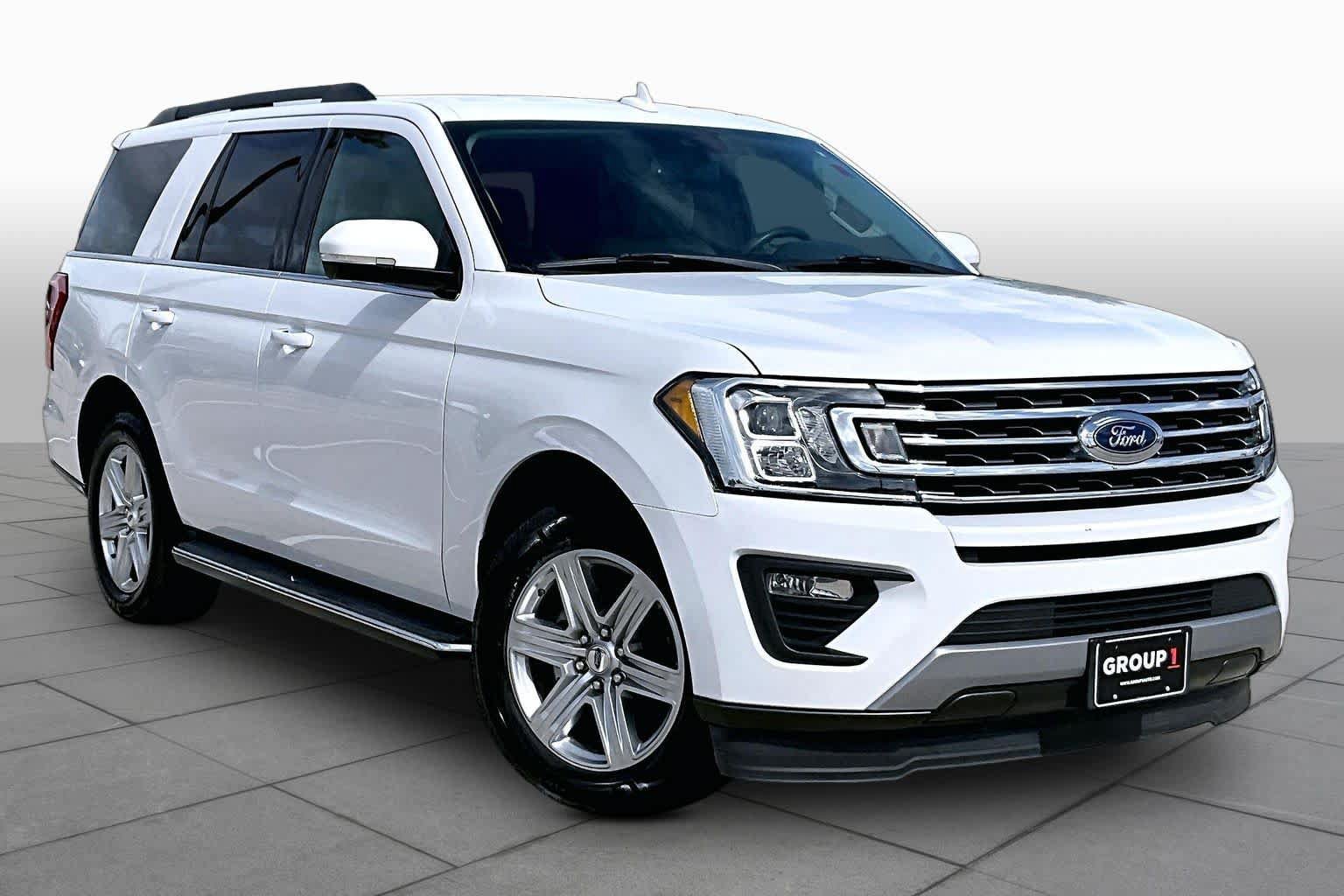 Used 2019 Ford Expedition XLT w/ Equipment Group 202A RWD image 3