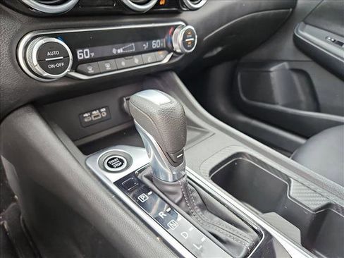Used 2020 Nissan Sentra SV FWD image 11