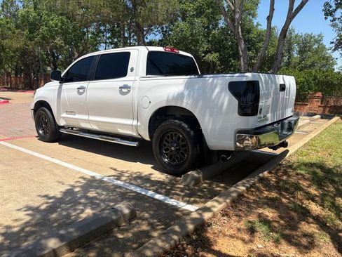 Used 2013 Toyota Tundra 2WD CrewMax w/ Tow Pkg image 11
