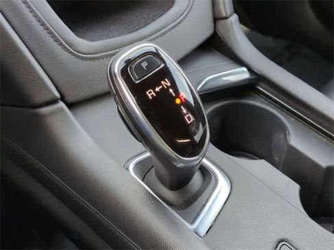 Used 2017 Cadillac XT5 Platinum image 34