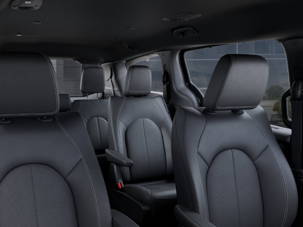 New 2026 Chrysler Pacifica Select FWD image 26