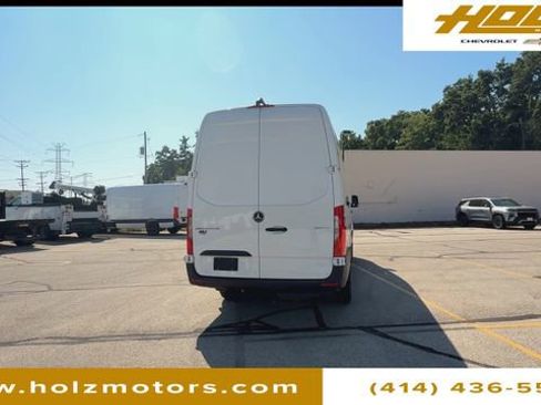 Used 2025 Mercedes-Benz Sprinter 2500 image 7