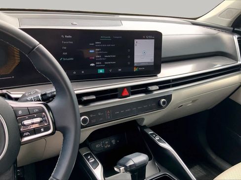 Certified 2025 Kia Sorento S w/ Panoramic Sunroof Package FWD image 7
